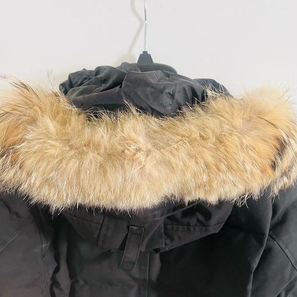 Canada Goose, Shelburne Parka Heritage, Black, Size Small with Fur Trim Hood - Picture 6 of 16
